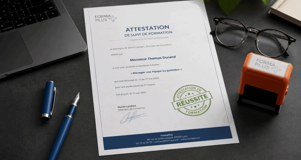 attestation suivi de formation signée sur bureau